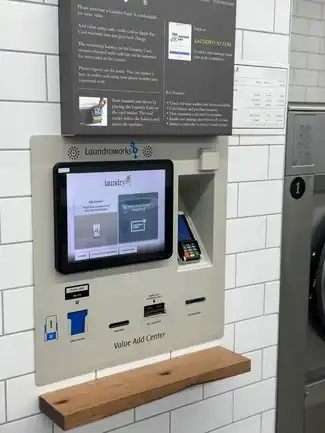 Card and mobile payment laundromat Brooklyn